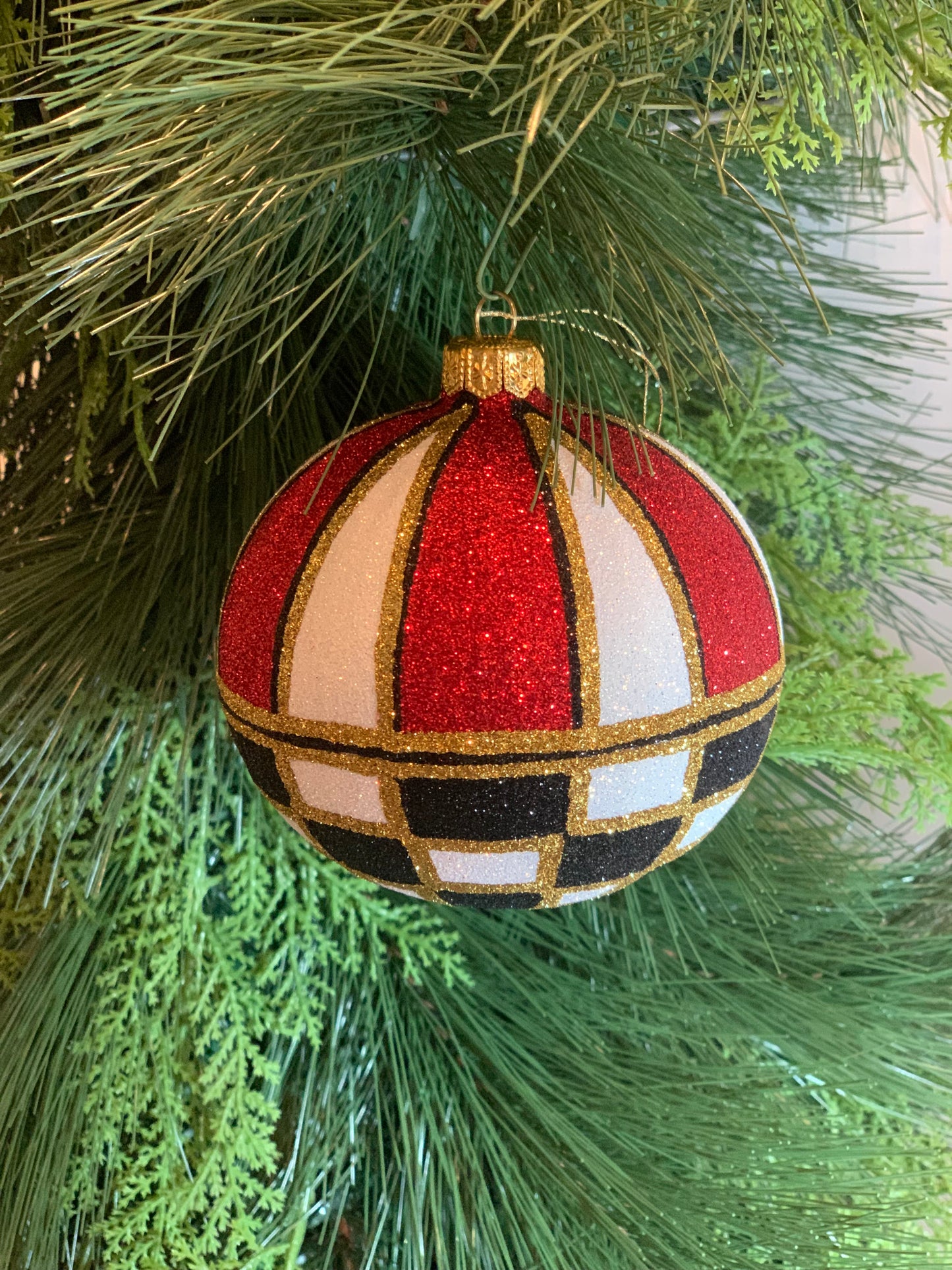 Tom Glenn Abstract Santa Costume Globe