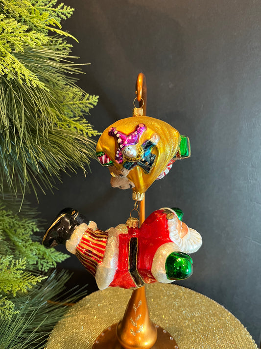 ChristmasJules Soaring Santa by Komozja