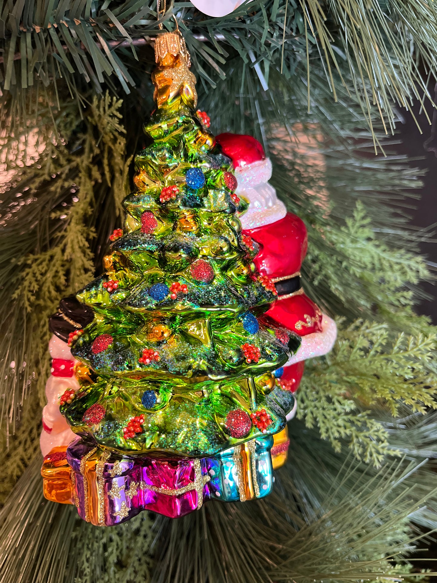 Huras Family for ChristmasJules Santa with Christmas Tree and Snowman